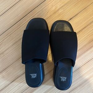 Black Slide Sandals, brand new w/o tags